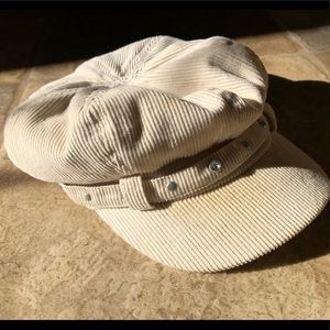 Cream/Beige Corduroy Newsboy Hat ♦️Rare Find♦️